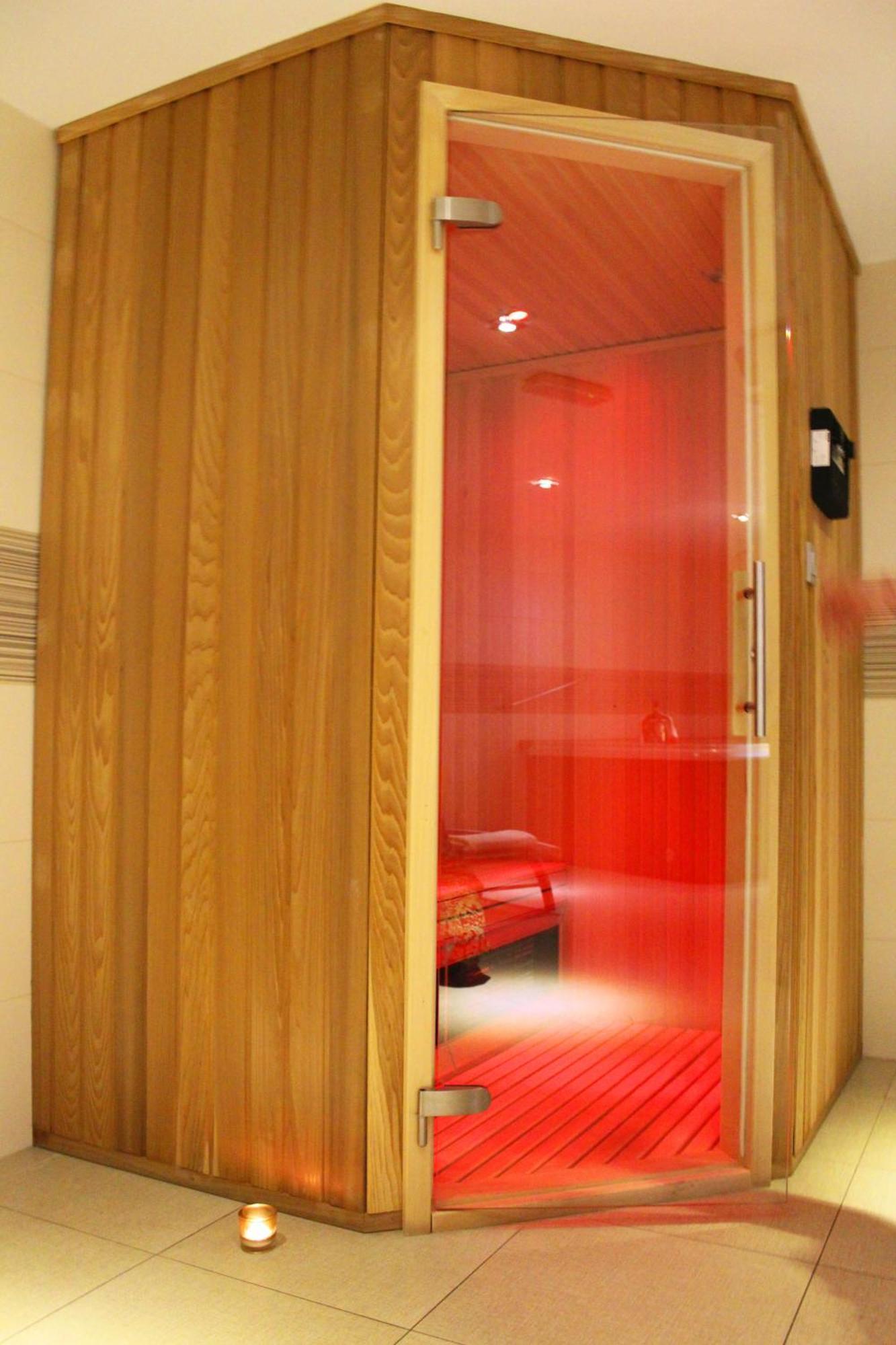 Aina Boutique Hotel 3*